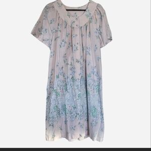 Vintage Nightgown Robe